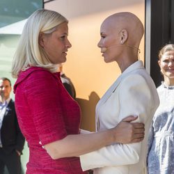 Mette Marit de Noruega y Gunhild Stordalen en el Foro de Alimentación de Estocolmo 