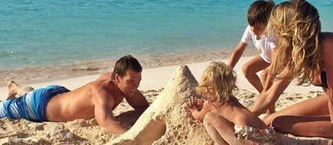 Gisele Bündchen celebrando el Día del Padre junto a su marido y sus hijos