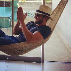 Pablo Alborán preparado para un concierto en Medellín