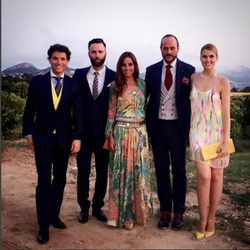 Adriana Abenia,  Sergio Abad, Nacho Montes, Carmen Alcayde y Antonio Rossi en la boda de Álvaro de la Lama y Emilia Alfaro