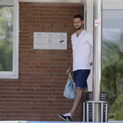 Mario Suárez en la presentación de su hija Matilda