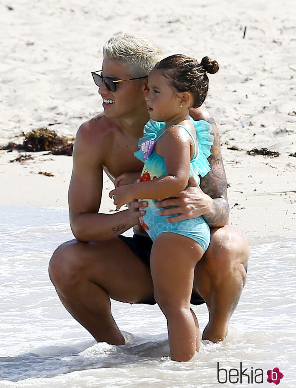 James Rodríguez con su hija Salomé