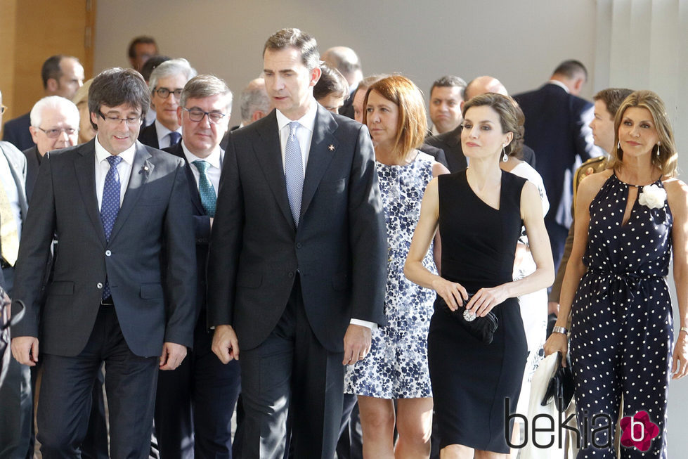 Los Reyes y Carles Puigdemont en los Premios Princesa de Girona