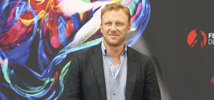 Kevin Mckidd en el photocall de 'Grey's Anatomy' en el festival de televisión de Montecarlo