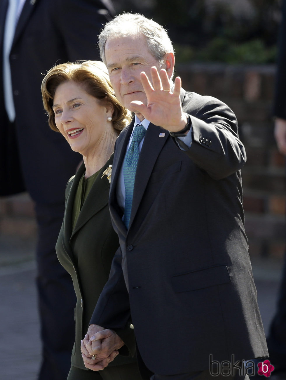 George W. Bush and Laura Lane durante el 50º aniversario de '¿Bloody Sunday?'