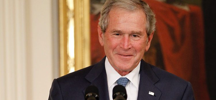 George W. Bush durante la ceremonia de presentación