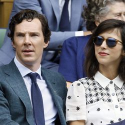 Benedict Cumberbatch y su mujer Sophie Hunter en la final de Wimbledon 2016