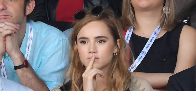 Suki Waterhouse en la final de Wimbledon 2016