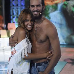 Steisy y Suso en el plató de 'Supervivientes'