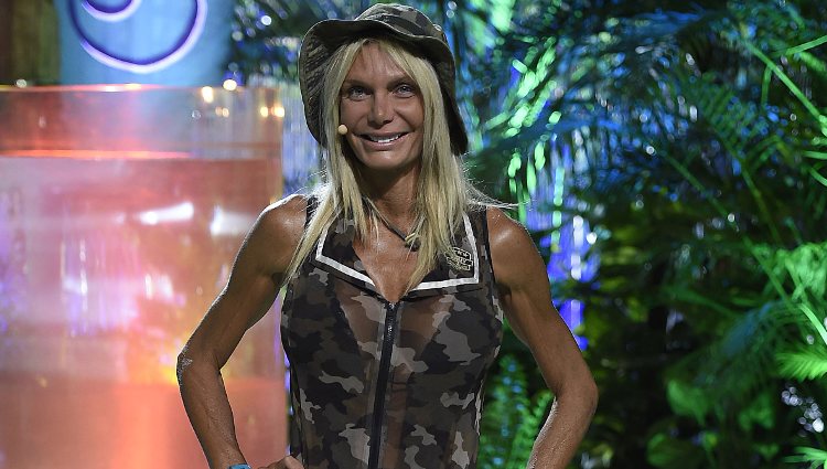 Yola Berrocal en el plató de 'Supervivientes'