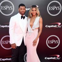 Ciara y su marido Russell Wilson en los ESPY 2016