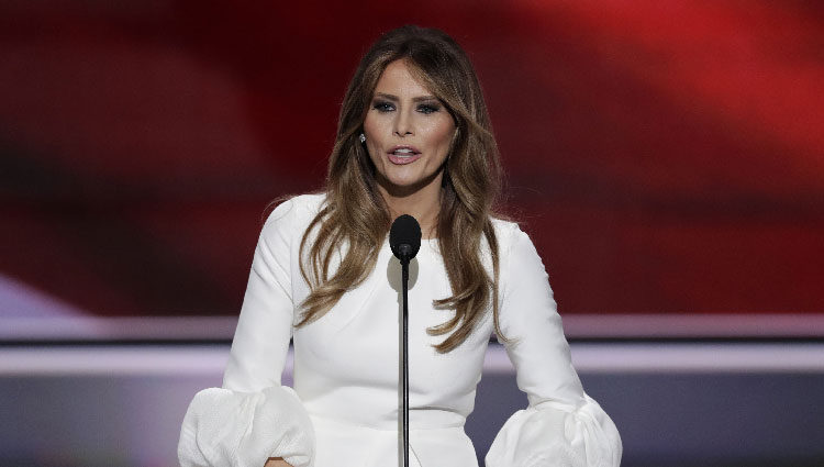 Melania Trump dando un discurso en Cleveland