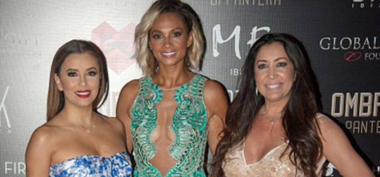 Eva Longoria, Alesha Dixon y María Bravo en Ibiza