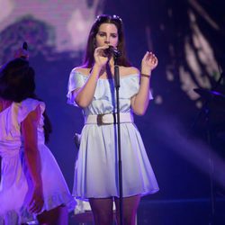 Lana del Rey en el Baile de la Cruz Roja 2016