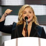 La actriz Chloe Moretz en la Convención Demócrata de Hillary Clinton