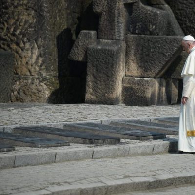 El Papa Francisco visita Auschwitz Birkenau