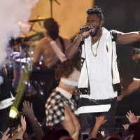 Jason Derulo en su actuación en los Teen Choice Awards 2016