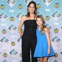 Jennifer Garner y Kylie Rogers en los Teen Choice Awards 2016