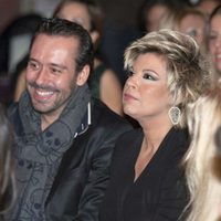 Kike Calleja y Terelu Campos en un concierto