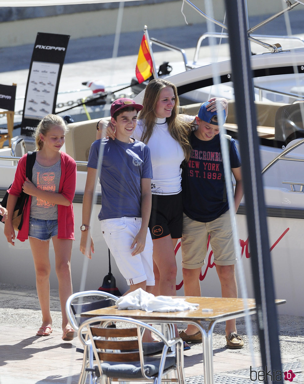 Irene, Pablo y Miguel Urdangarín en un curso de vela en Mallorca