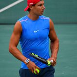 Rafa Nadal entrena para su próximo partido