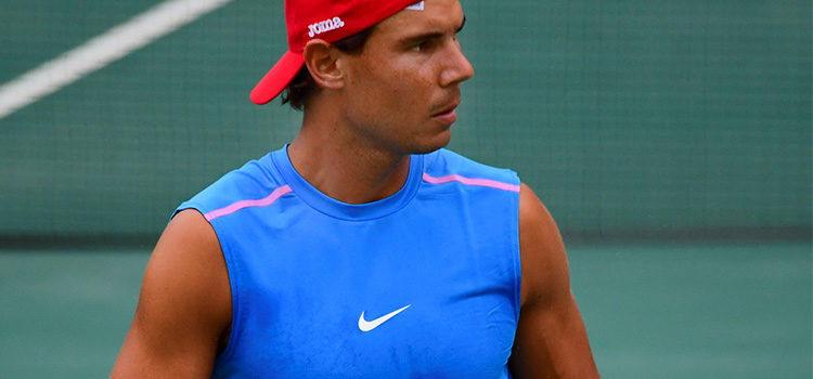 Rafa Nadal entrena para su próximo partido