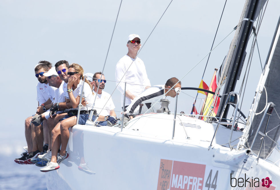 El Rey Felipe VI a bordo del velero Aifos en Mallorca