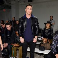 Colton Haynes en la New York Fashion Week 2016