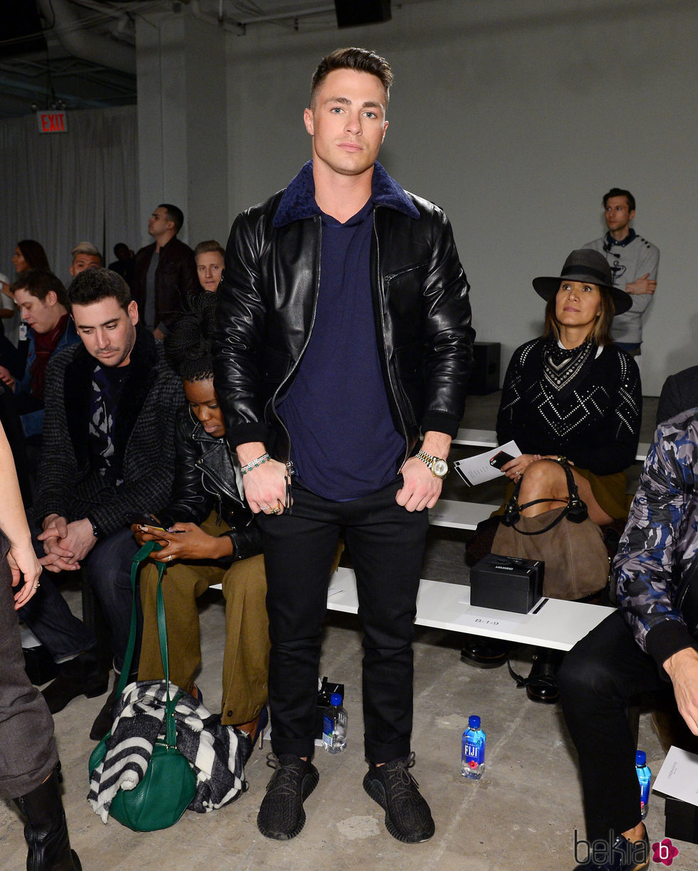 Colton Haynes en la New York Fashion Week 2016