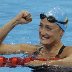 Mireia Belmonte celebrando su medalla de oro en los 200 metros mariposa en Rio 2016