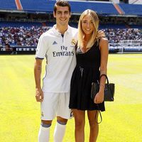 Álvaro Morata y su novia en la presentación del jugador