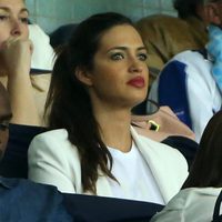 Sara Carbonero viendo al Porto mientras juega su marido Iker Casillas