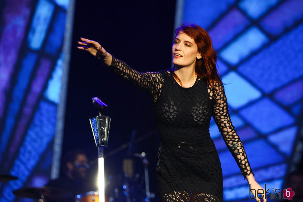 Florence Welch actuando en el Reading Festival en 2012