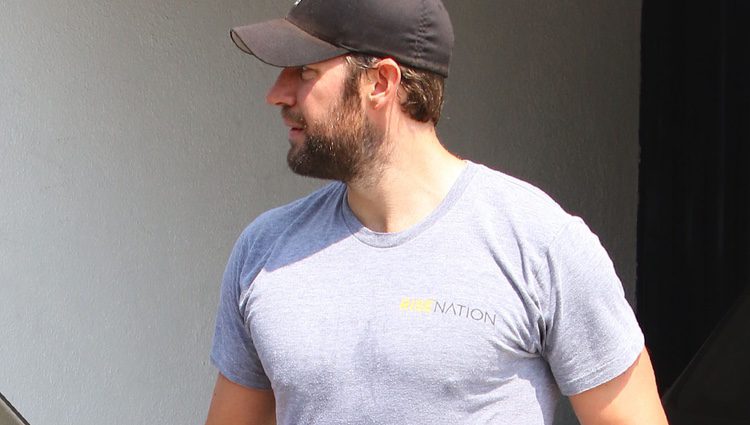 John Krasinski en ropa de deporte