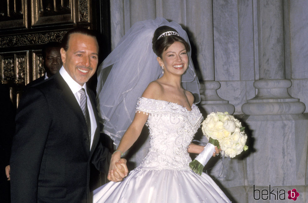 Tommy Mottola y Thalía el día de su boda