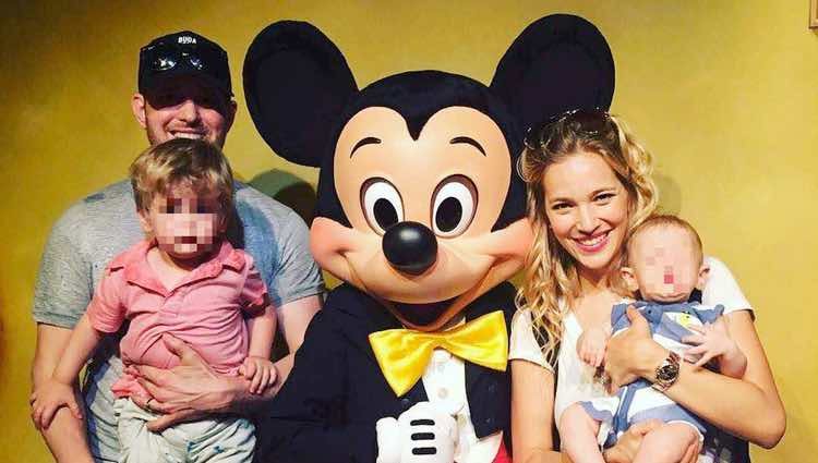 Luisana Lopilato y Michael Bublé con sus dos hijos Elías y Noah