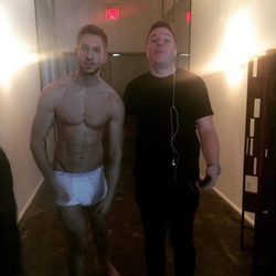 Calvin Harris con su manager