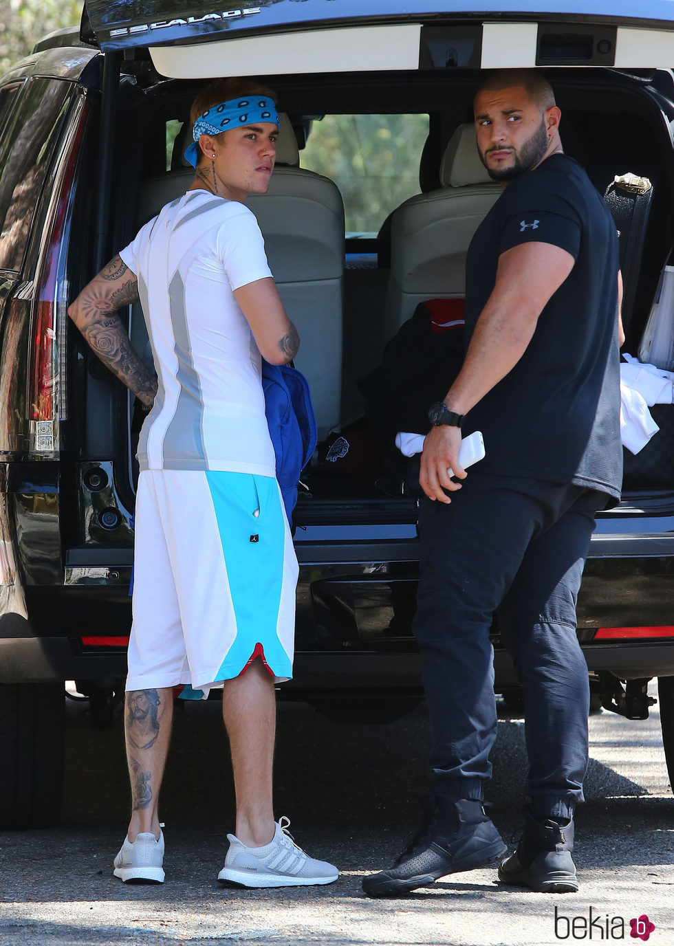 Justin Bieber junto a su guardaespaldas