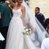 Carrisi Cristel llegando a su boda con el empresario Davor Luksic