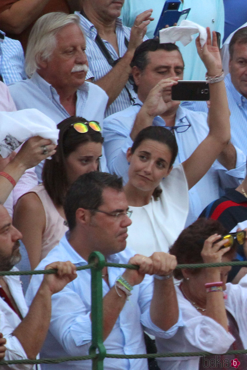 Raquel Sanz en la corrida de toros en homenaje a Víctor Barrio