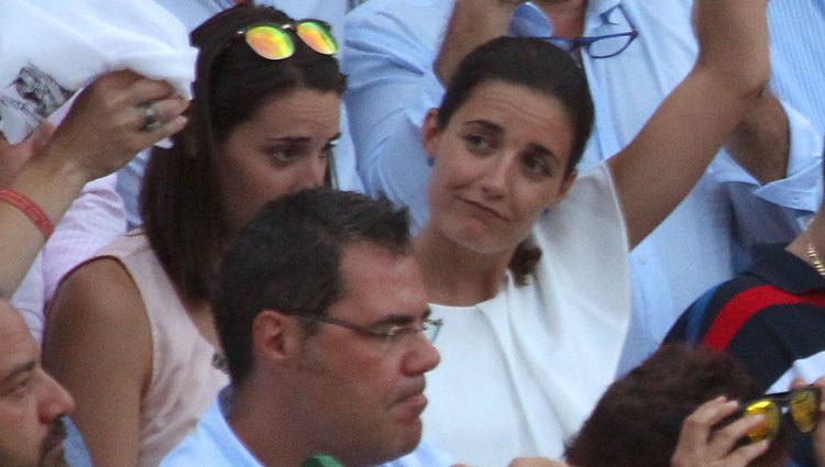 Raquel Sanz en la corrida de toros en homenaje a Víctor Barrio