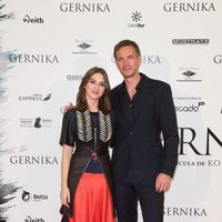 María Valverde junto a James D'Arcy en el estreno de 'Gernika'