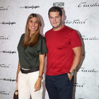 Manu Tenorio y  Silvia Casas durante la presentación de la nueva colección de la firma 'Emidio Tucci' en la MFSHOW 2016