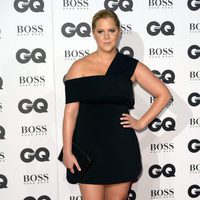 Amy Schumer en la alfombra roja de los Premios GQ 2016