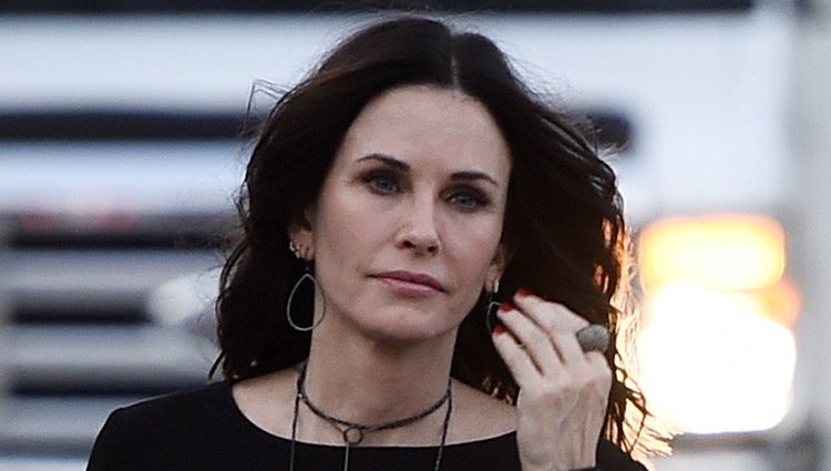 Courteney Cox llegando a 'The Champions of Our Planet's Future'