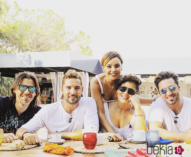 Javián, David Bisbal, Rosa López, Chenoa y David Bustamante posan en la misma foto