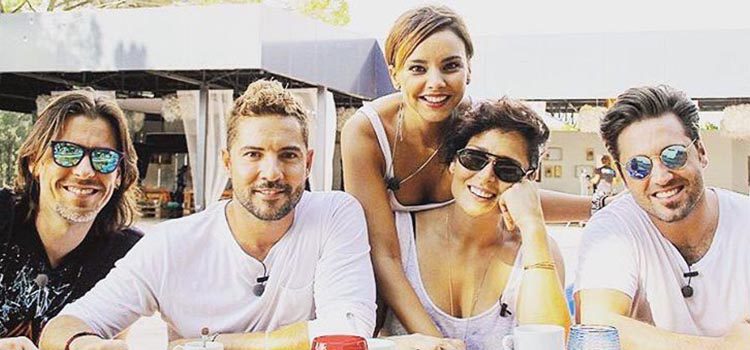 Javián, David Bisbal, Rosa López, Chenoa y David Bustamante posan en la misma foto