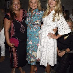 Cari Lapique, Caritina y Carla Goyanes en el front row del desfile de Aristocrazy en Madrid Fashion Show Woman