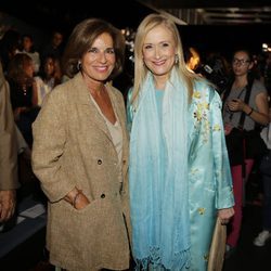 Ana Botella y Cristina Cifuentes en el front row del desfile de Roberto Torretta en Madrid Fashion Week primavera/verano 2017