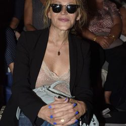 Antonia San Juan en el front row del desfile de Devota & Lomba en Madrid Fashion Week primavera/verano 2017